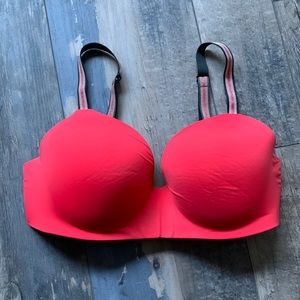 (36DD) Victoria’s Secret T-shirt Lightly Lined Wireless Bra Red Black